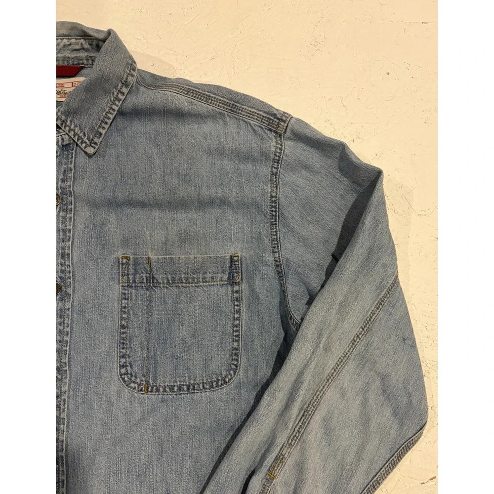 Levi Strauss Shirt Mens Large Blue Denim‎ Distressed Button up Long Sleeve
